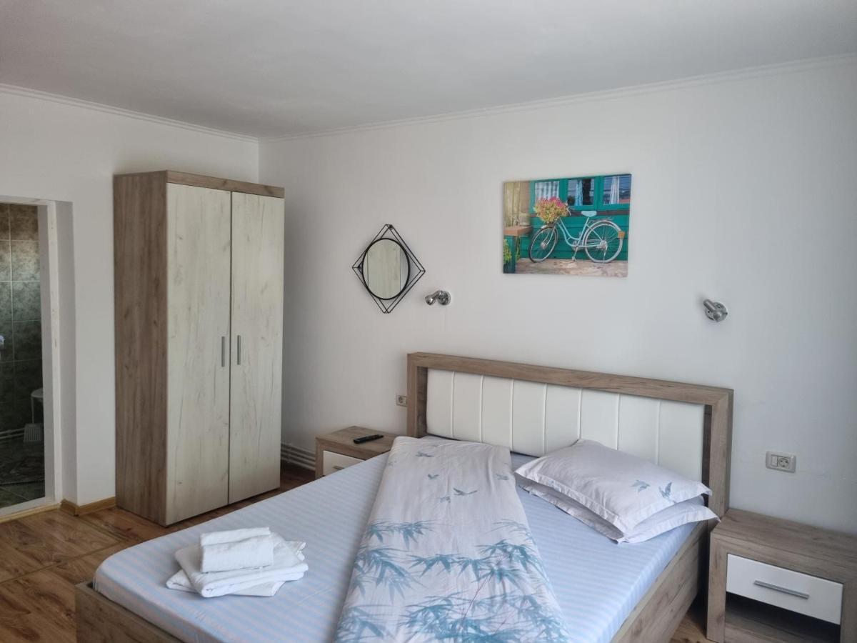 Casa Lidia Hotel Rîu de Mori Eksteriør billede